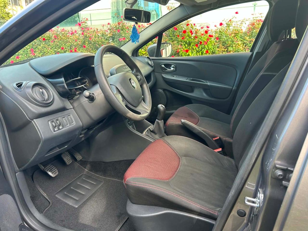 Renault Clio Sporter 1.2 75CV Live