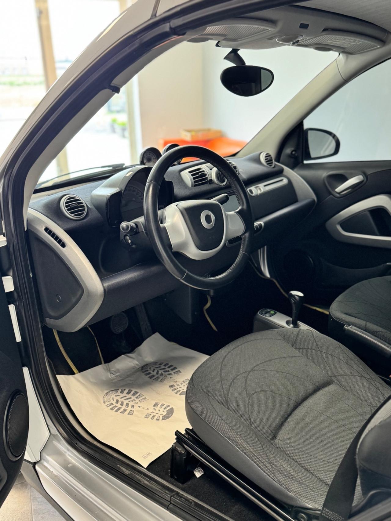 Smart ForTwo 1000 52 kW MHD cabrio passion