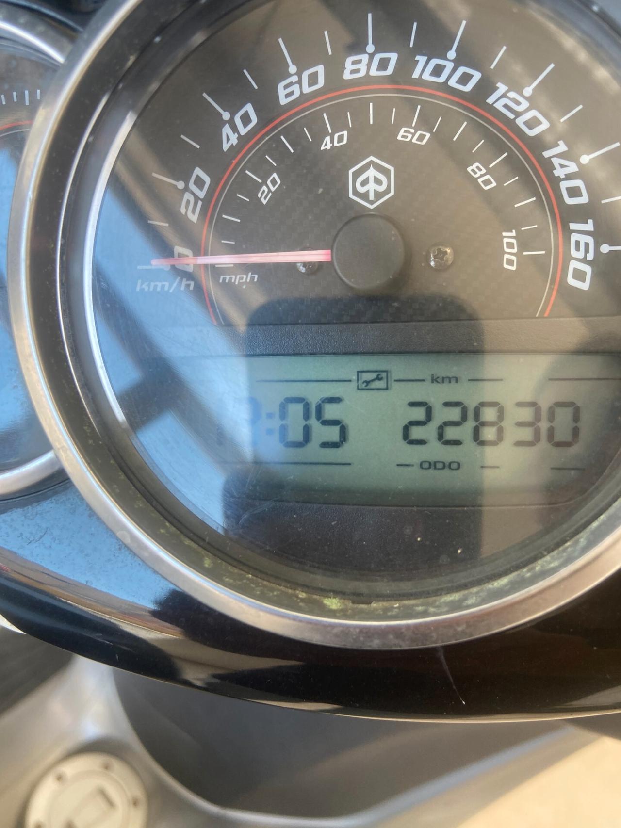 Piaggio Beverly 350