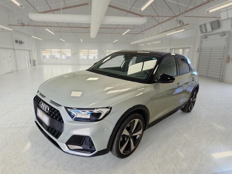 AUDI A1 30 TFSI S TRONIC ALLSTREET IDENTITY CONTRAST 5 PORTE BERLINA