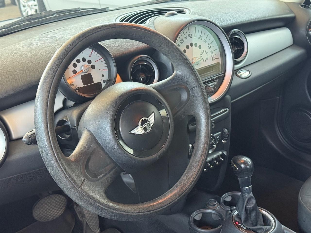 Mini Cooper D 2.0 110cv Automatica