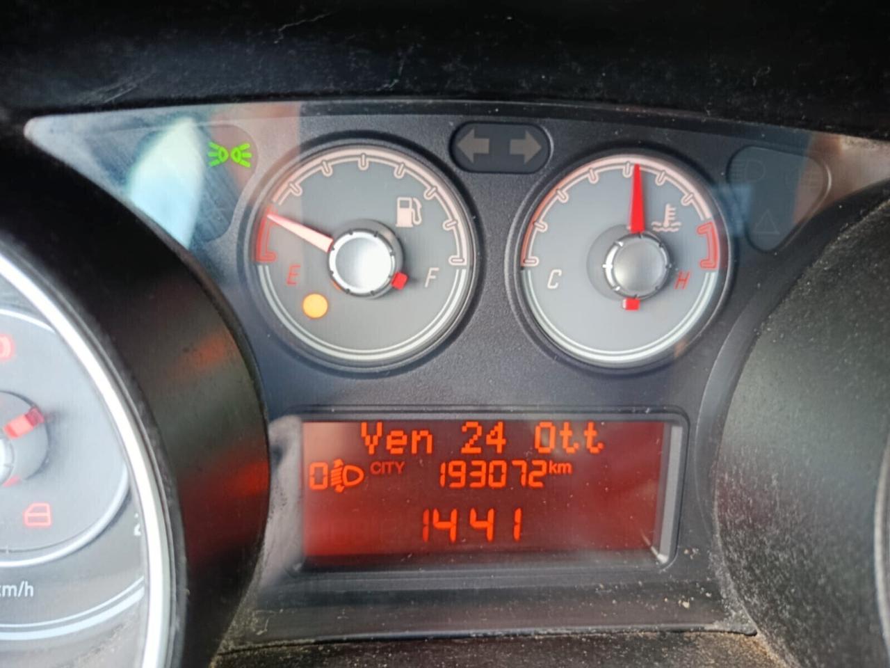 Fiat Punto 1.4 8v 77cv GPL Rinnovato-2011