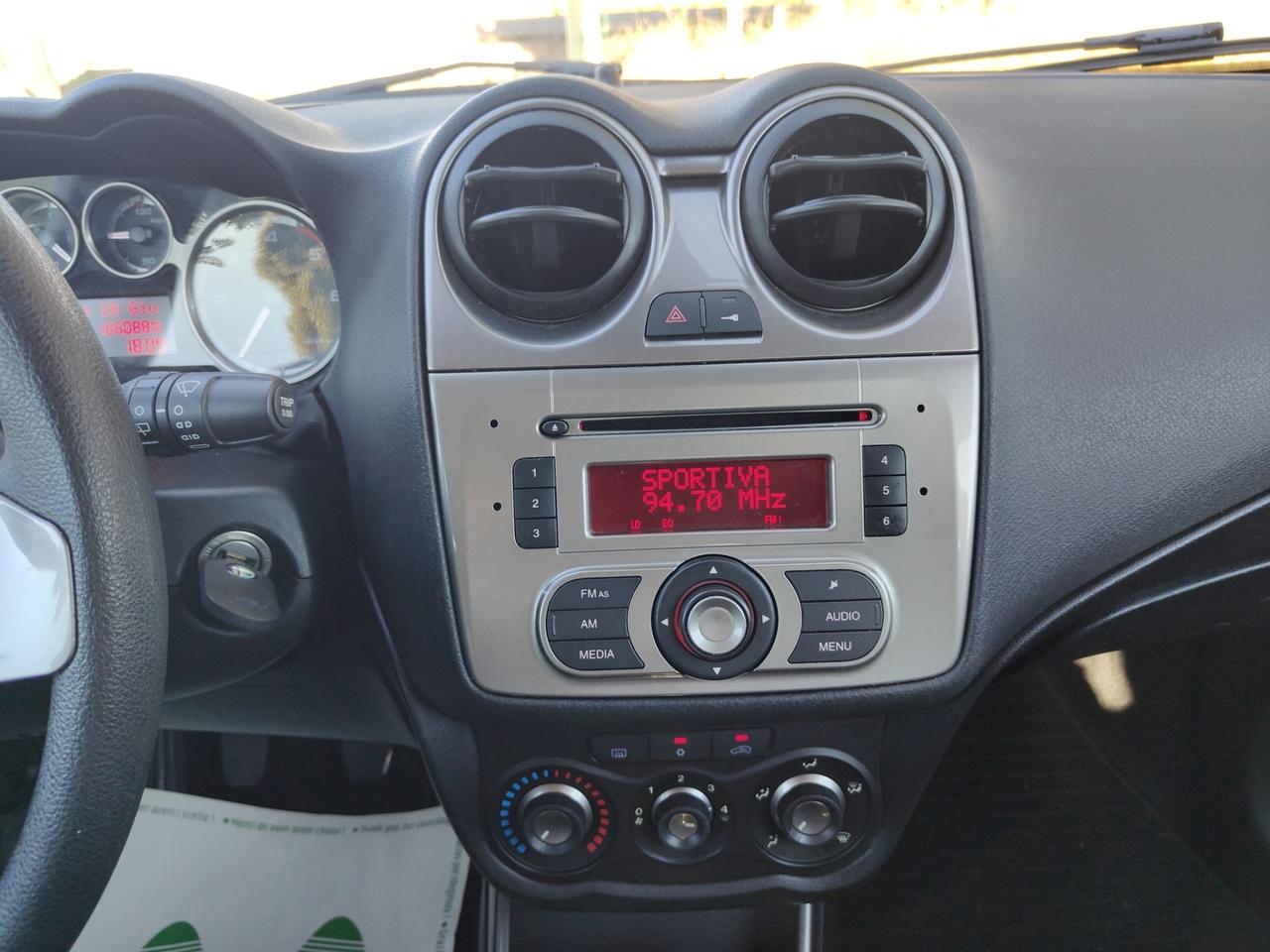Alfa Romeo MiTo 1.3 JTDm-2 95 CV S&S Distinctive