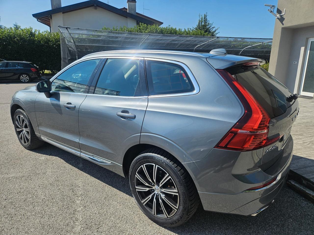 Volvo XC 60 XC60 B4 (d) AWD Geartronic Inscription
