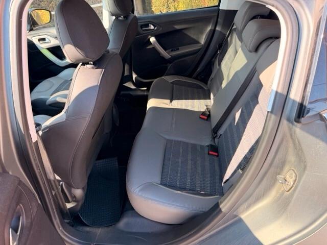 Peugeot 208 1.2cc 110cv puretech t GT Line