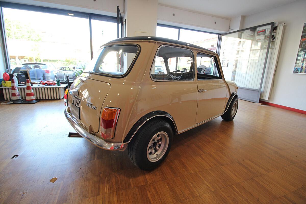Innocenti Mini Cooper 1000 “VETRONE” B39/1 (1970)
