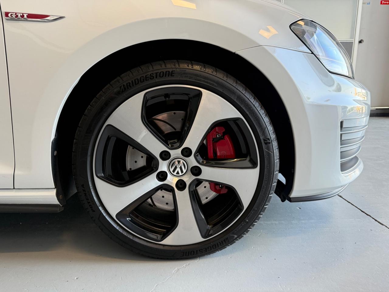 Volkswagen Golf GTI Performance 2.0 TSI DSG 5p. BlueMotion Technology