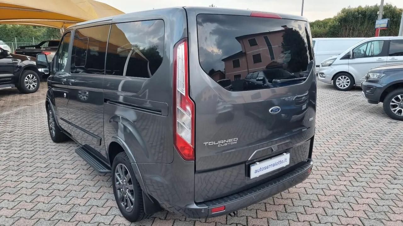 Ford Tourneo Custom 2.0 TDCi 130CV PC Titanium