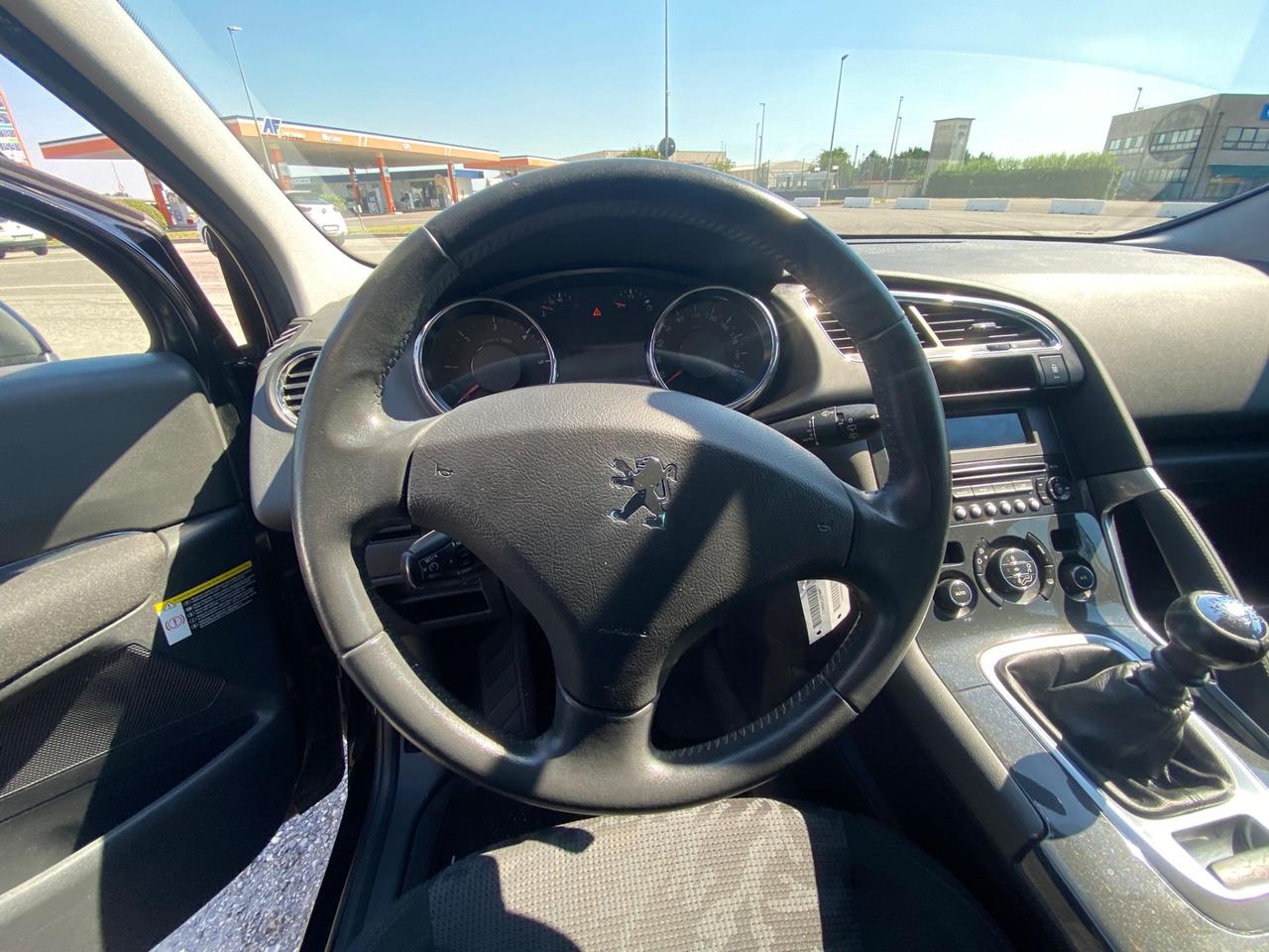 Peugeot 3008 1.6 HDi 115CV Business