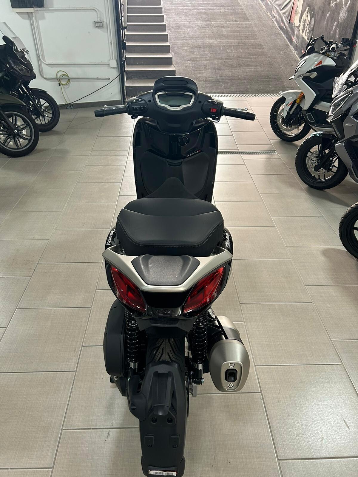 PIAGGIO BEVERLY 300