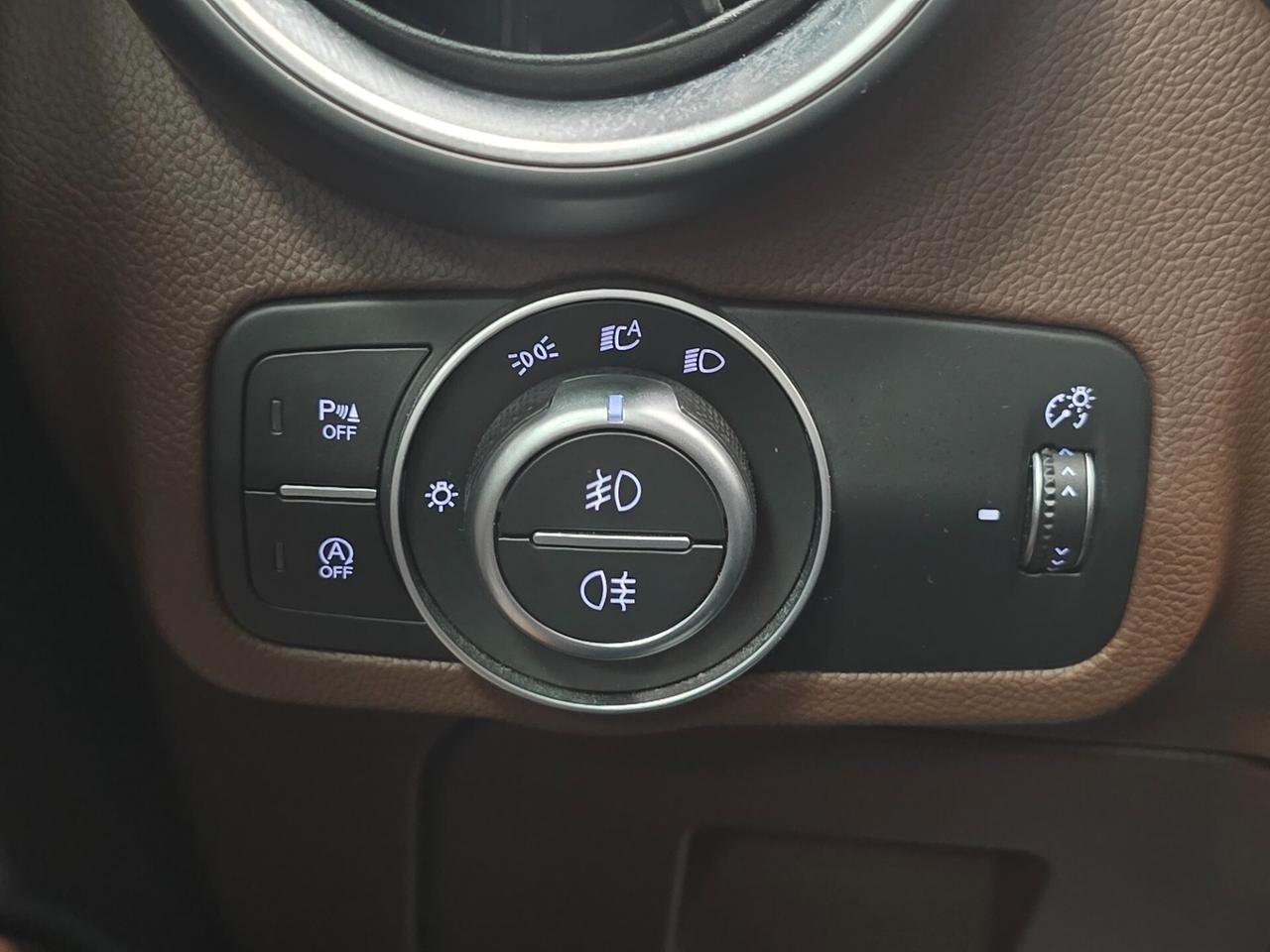 Alfa R. Stelvio 2.2 Turbodiesel 210 CV AT8 Q4 Super