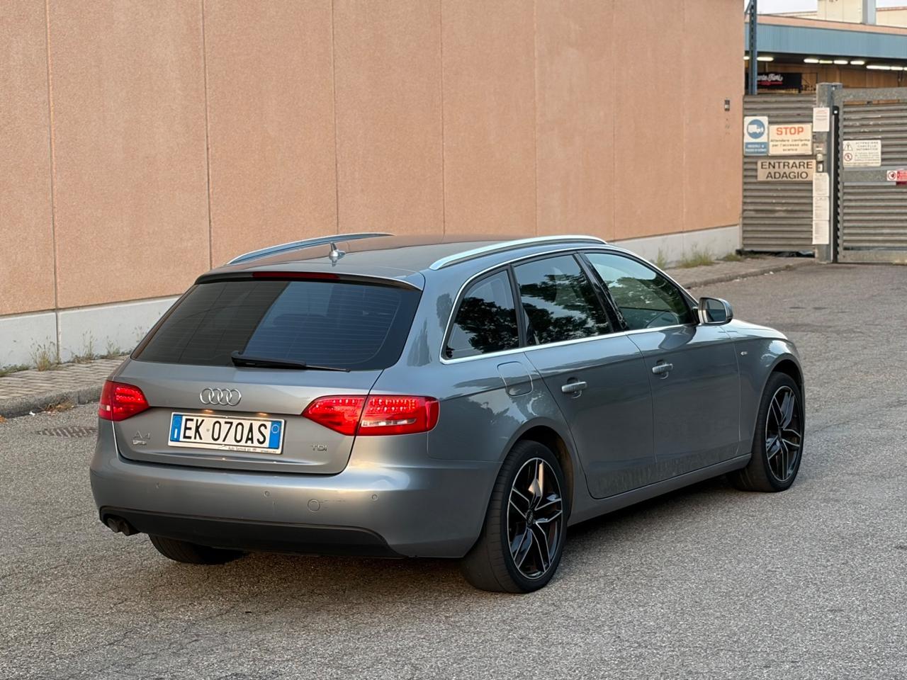 Audi A4 2.0 TDI 143CV c.AUTOMATICO 2011 euro5