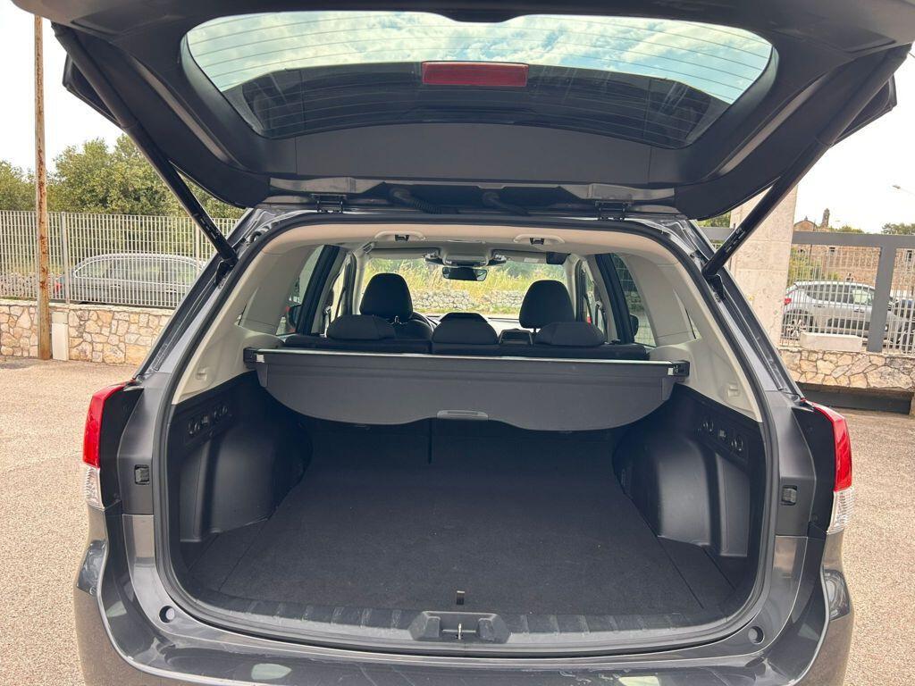 Subaru Forester 2.0 e-Boxer Lineartronic Style