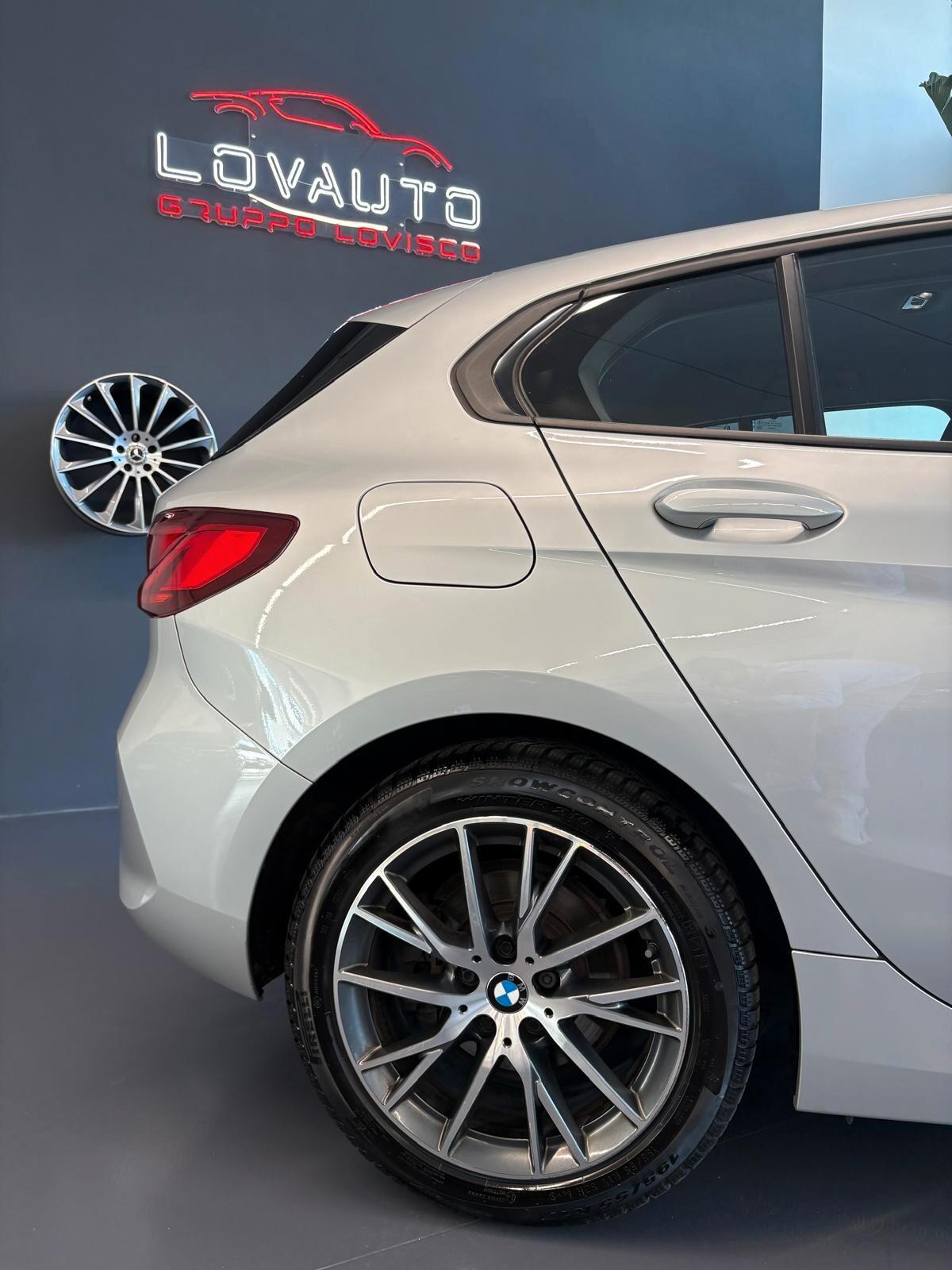 Bmw 118 118d 5p. Business Advantage