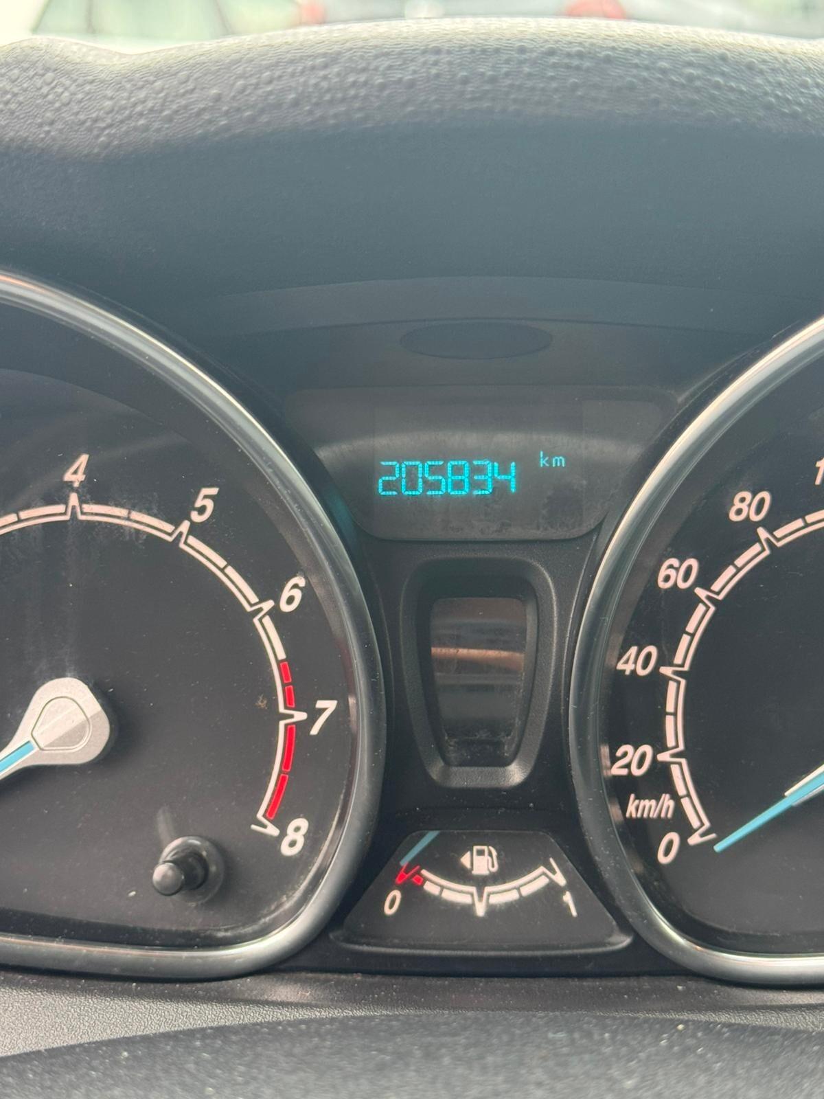 Ford Fiesta 1.4 3 porte Bz.- GPL Black & White Edition GPL CASA MADRE