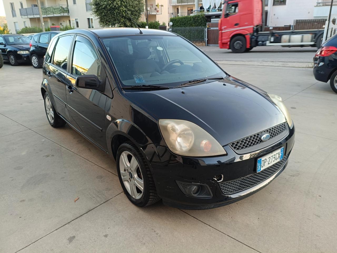 Ford Fiesta 1.2 16V 5p. Ghia