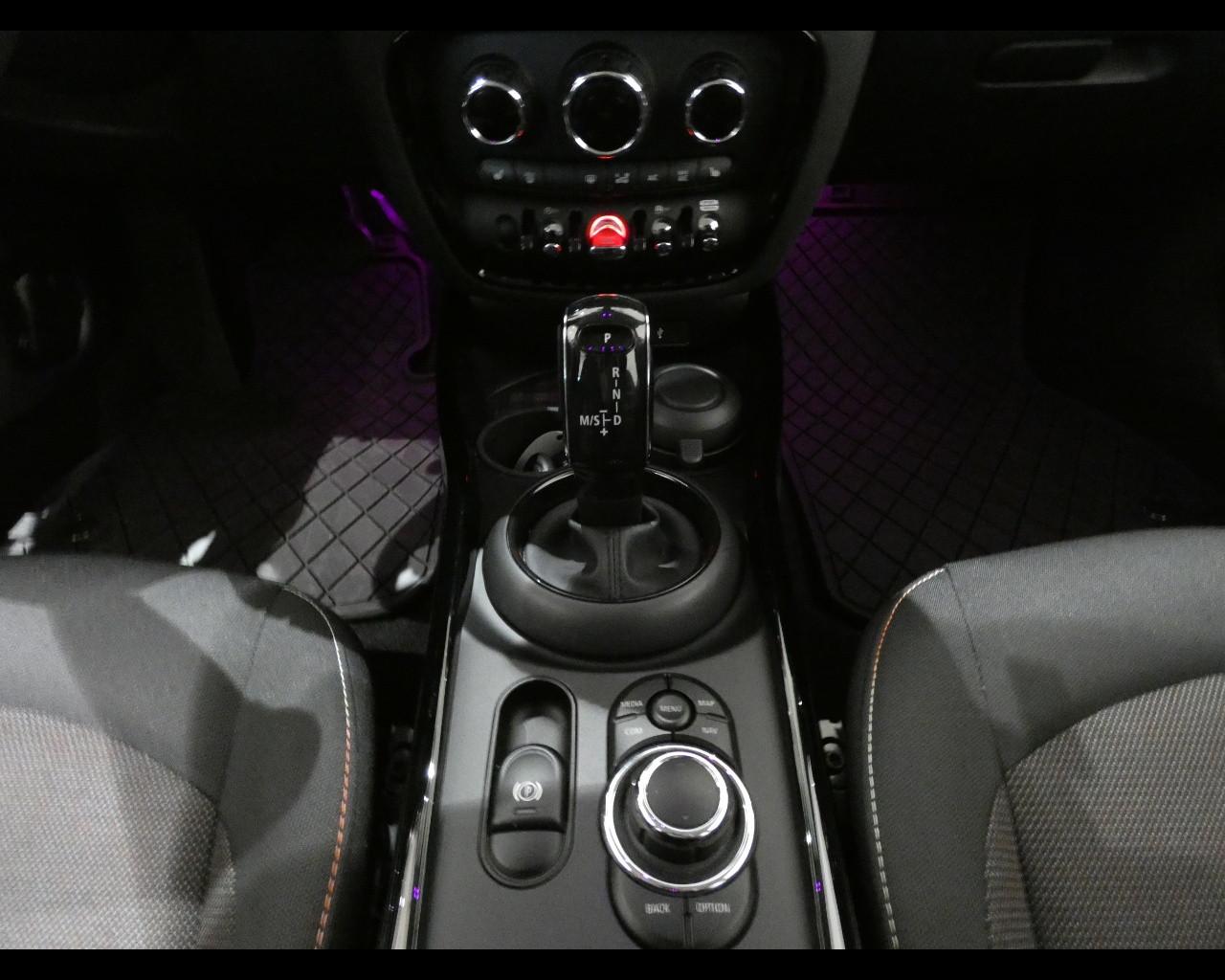 MINI Mini Clubman (F54) - Mini 1.5 Cooper Business Clubman