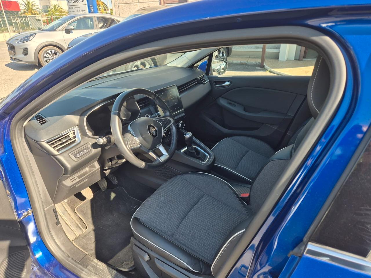 Renault Clio TCe 100 CV 5 porte Intens