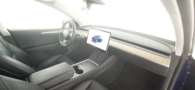 TESLA Model Y Long Range Dual Motor AWD - Autopilot avanzato