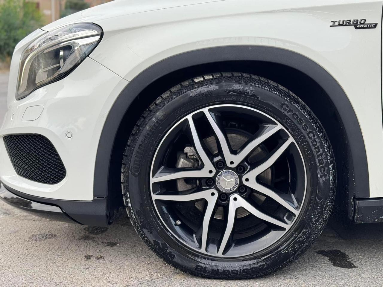 MERCEDES GLA 200D 136 CV PREMIUM AMG FULL