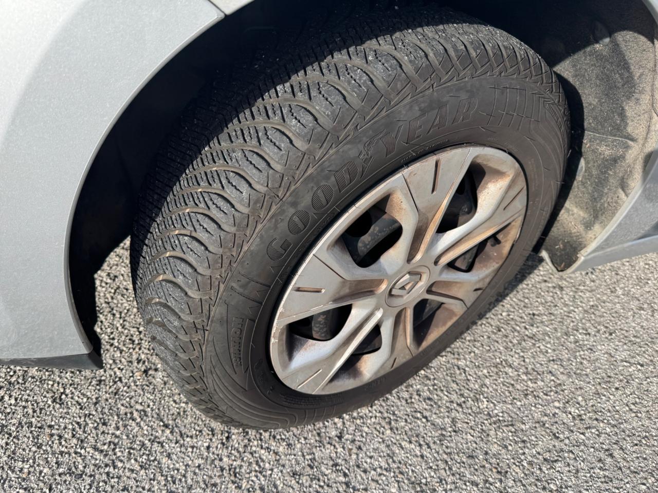 Renault Scenic X-Mod 1.5 dCi 105CV