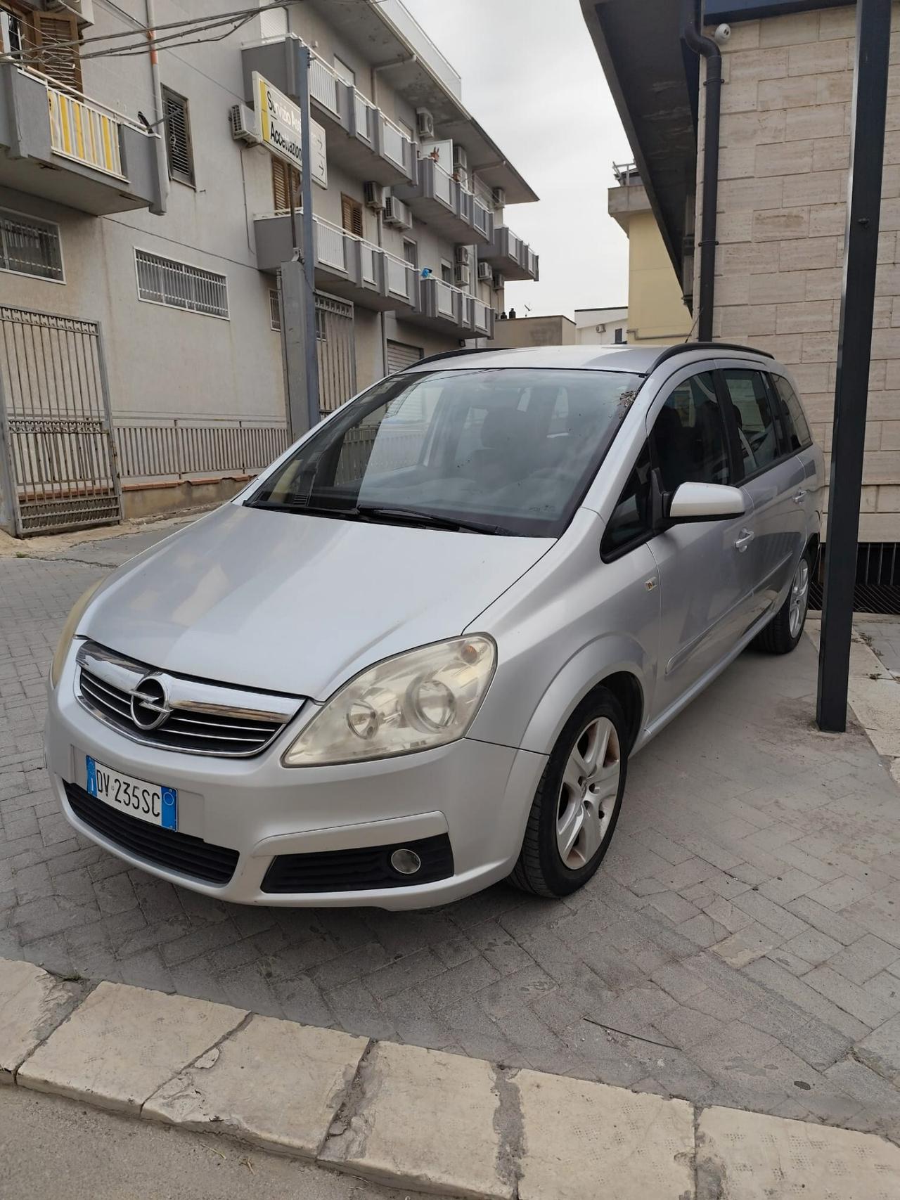 Opel Zafira 1.9 CDTI 120CV Enjoy
