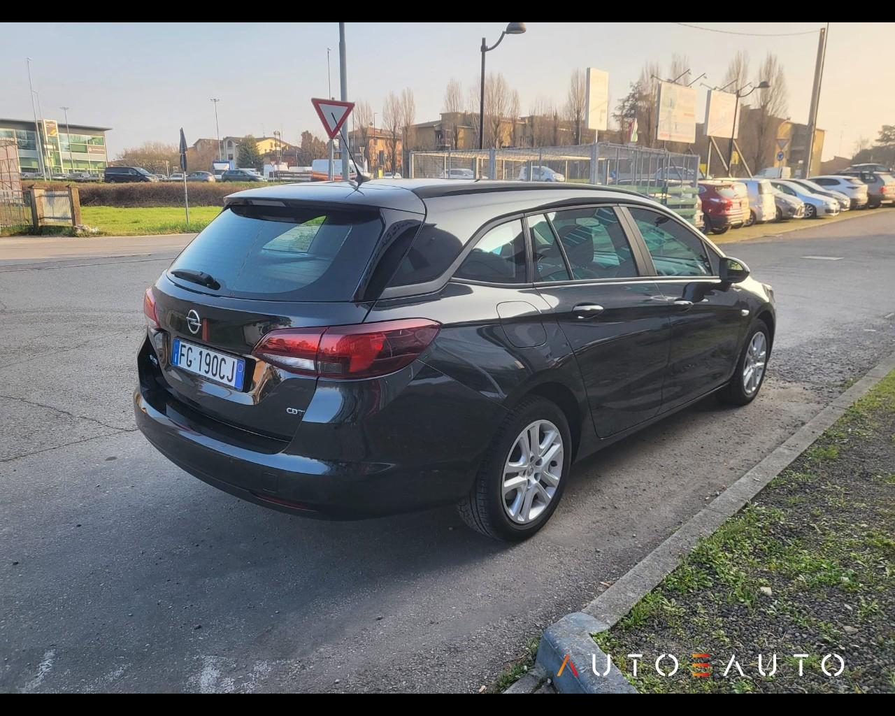 OPEL Astra V - Astra Sports Tourer 1.6 cdti Elective s&s 110cv
