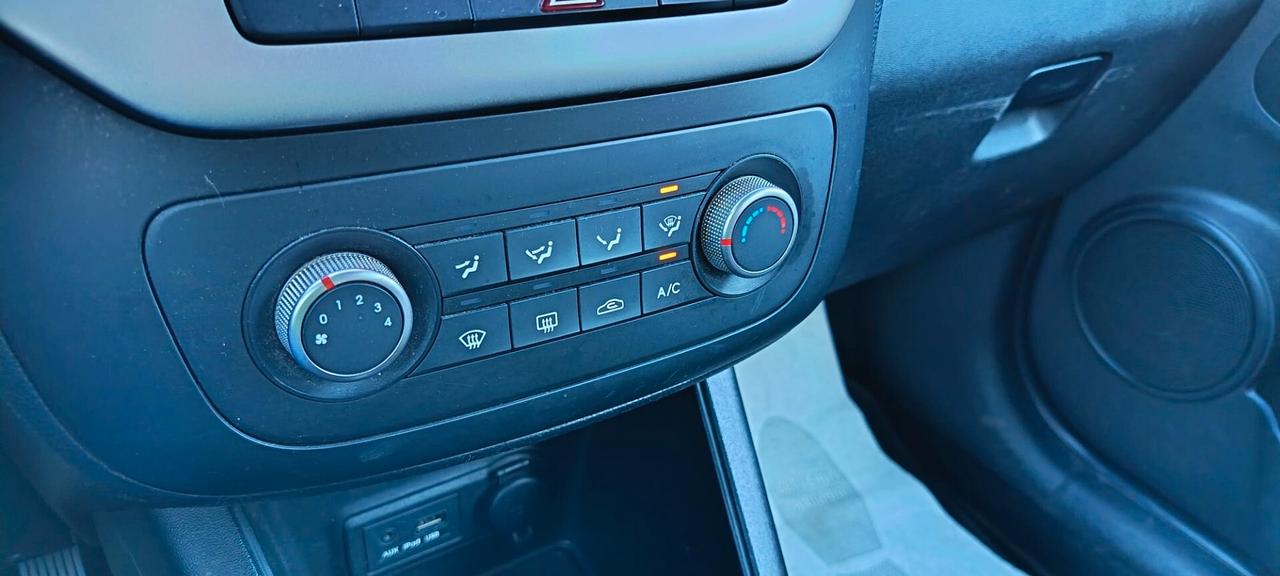 Kia Venga 1.4 CRDi 90CV Cool Navy