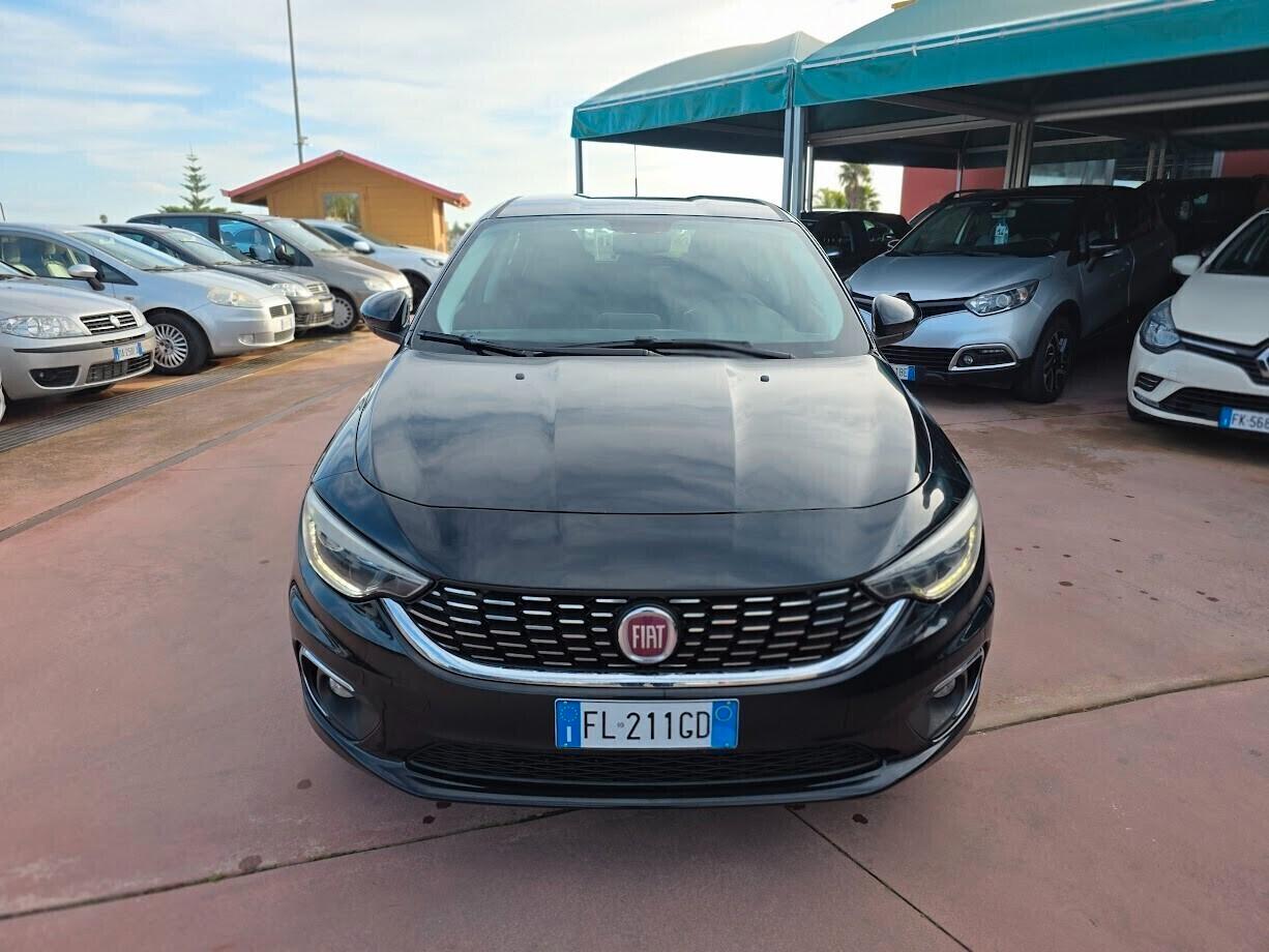 Fiat Tipo 1.3 M-Jet Lounge