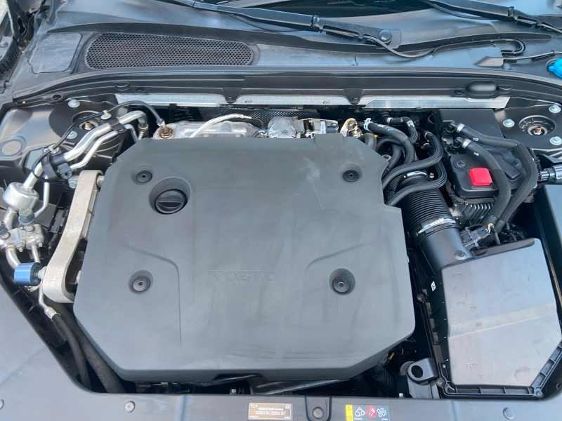 VOLVO V60 2.0 b4 MoMenTuM Business AuTo