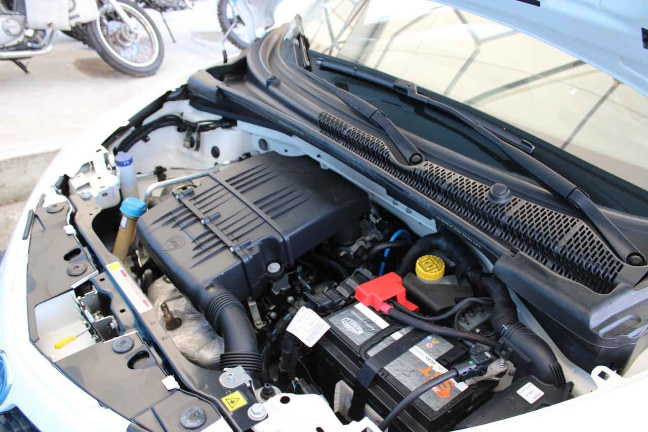 Lancia Ypsilon 1.2 69 CV 5 porte S&S Gold