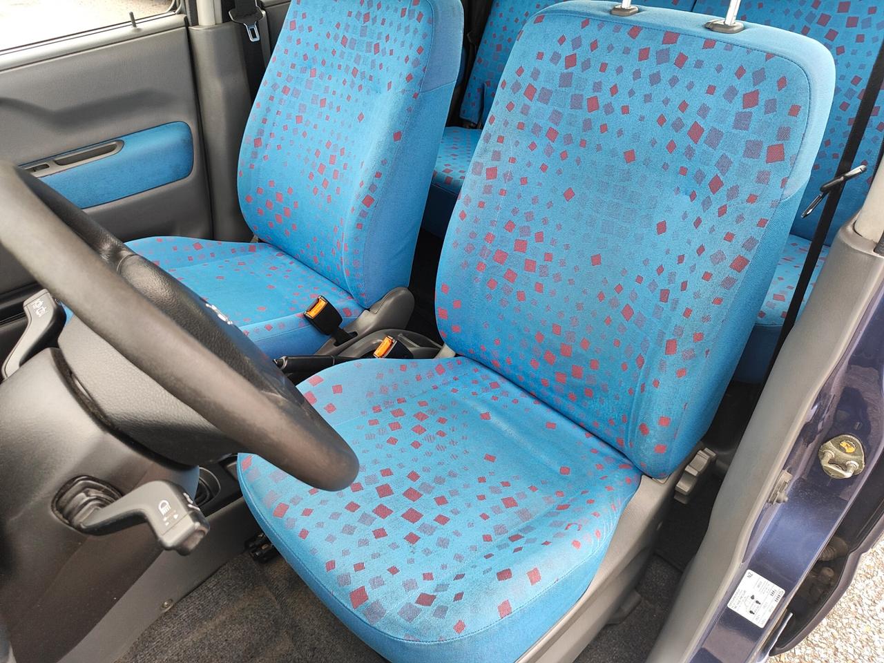 Opel Agila 1.2 16V Comfort
