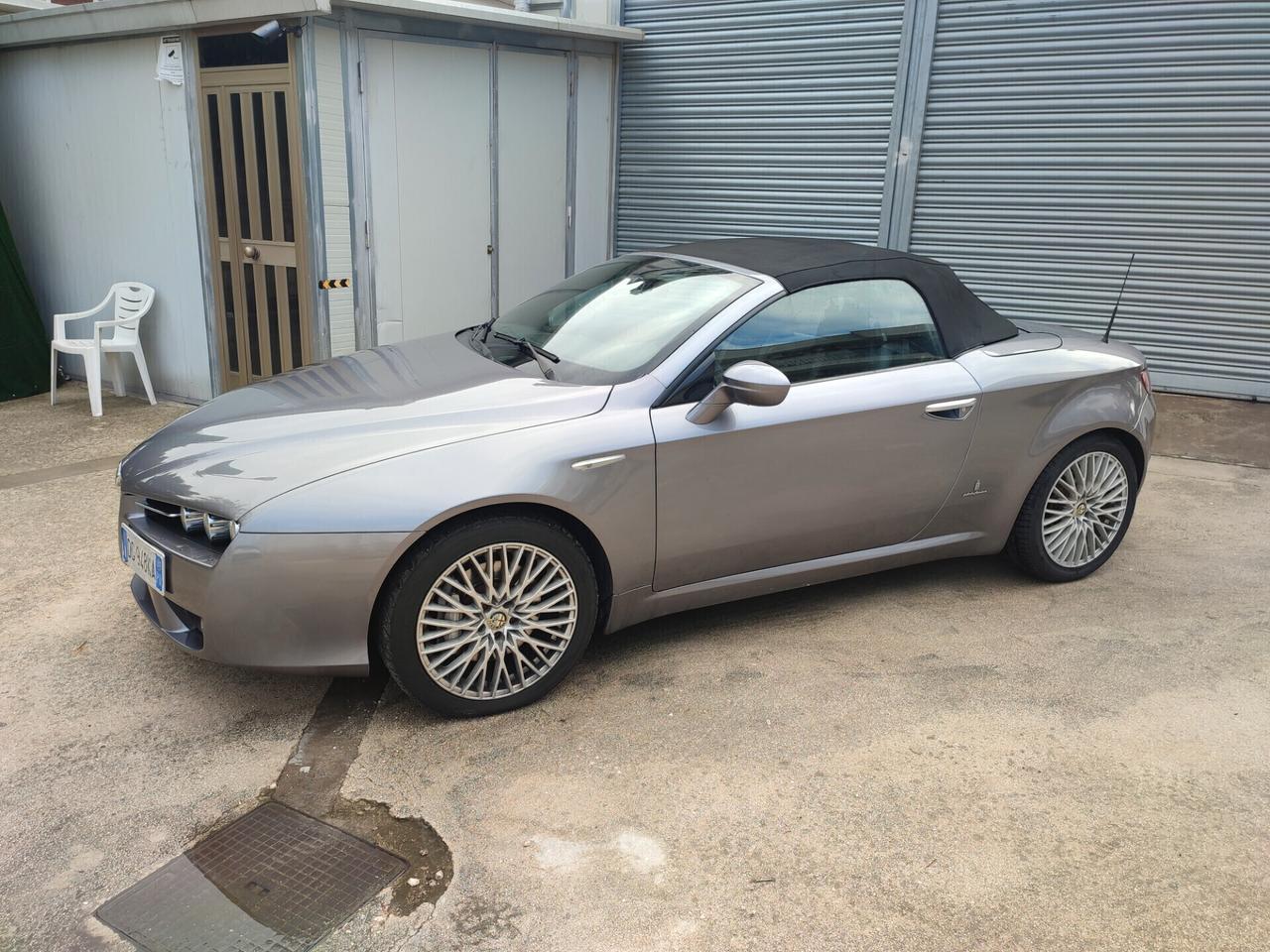 Alfa Romeo Spider 2.4 JTDm 210CV