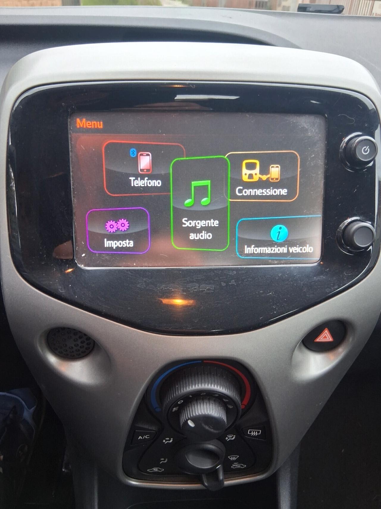 Peugeot 108 VTi 68 ETG 5 Porte Automatica