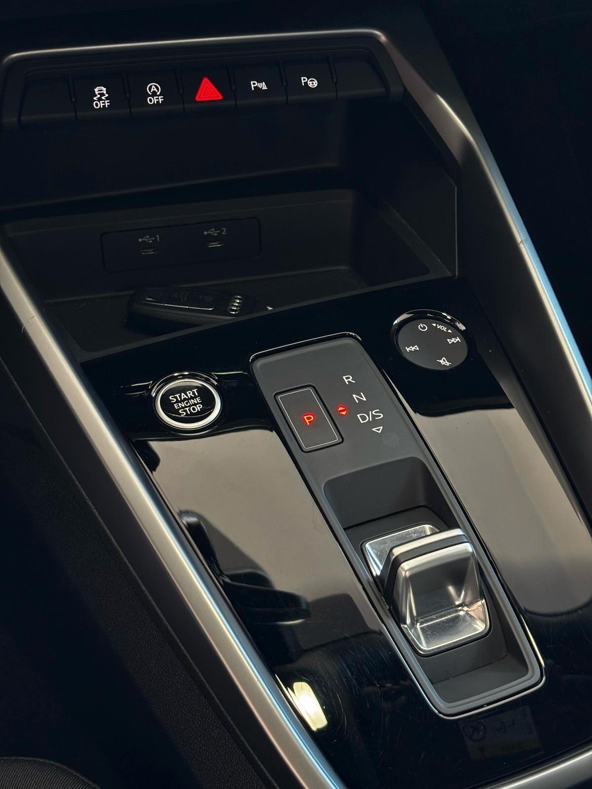 Audi A3 SPB 30 g-tron S tronic Business Advanced
