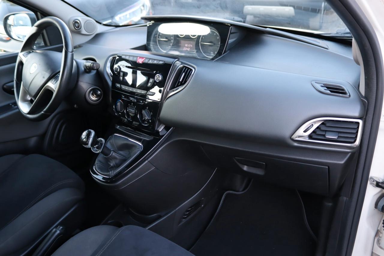 Lancia Ypsilon 1.2 69 CV 5 porte GPL Ecochic Gold