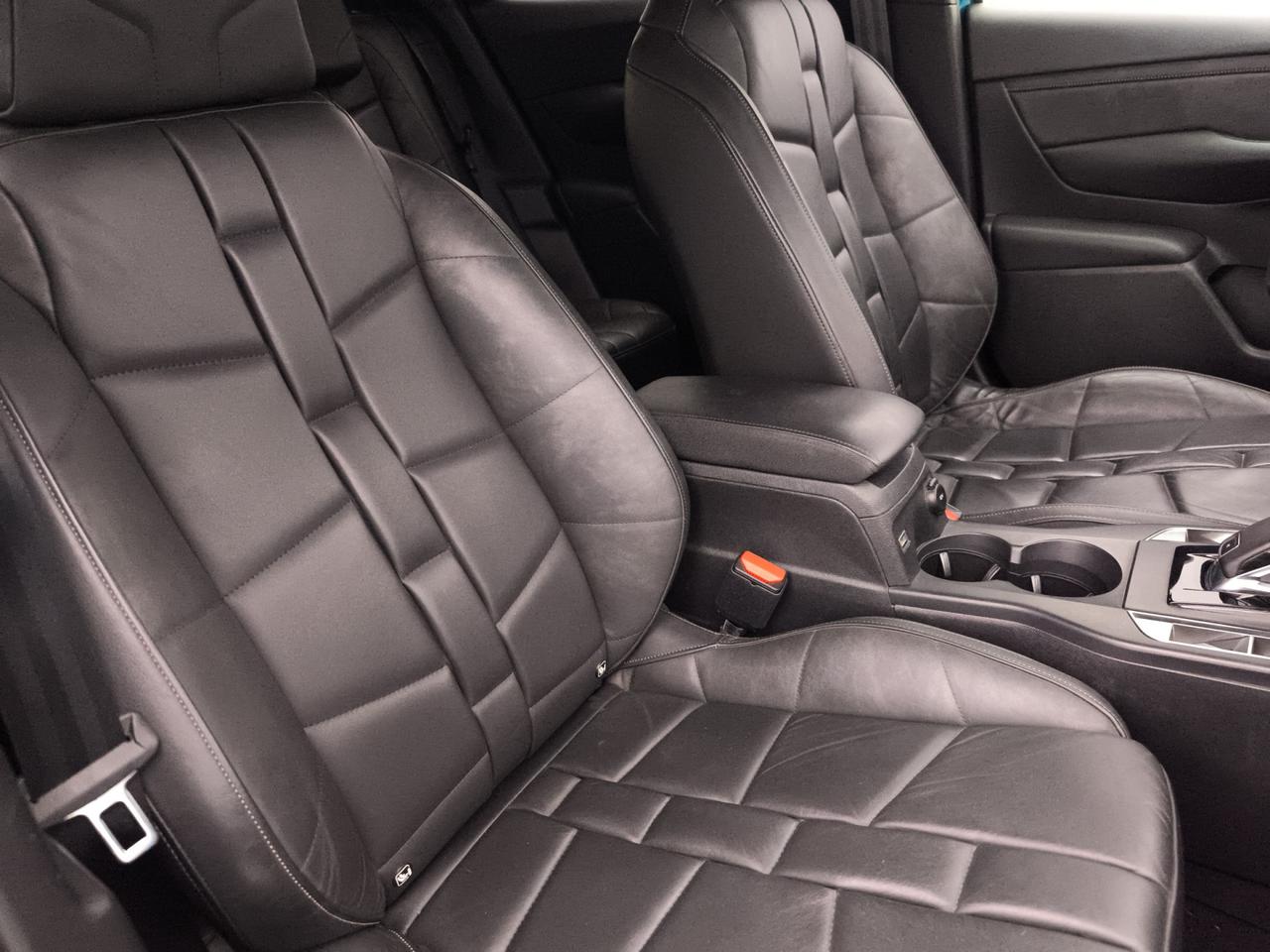 DS DS3 2019 Crossback - DS3 Crossback 1.2 puretech So Chic 130c