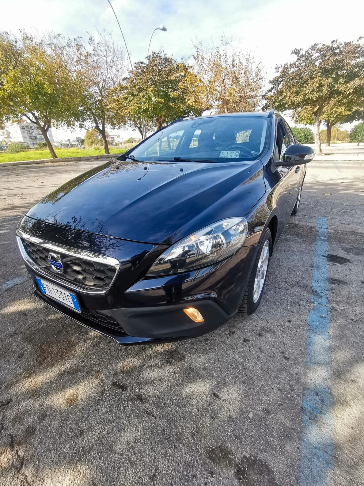 Volvo V40 Cross Country D2 Summum - 2016