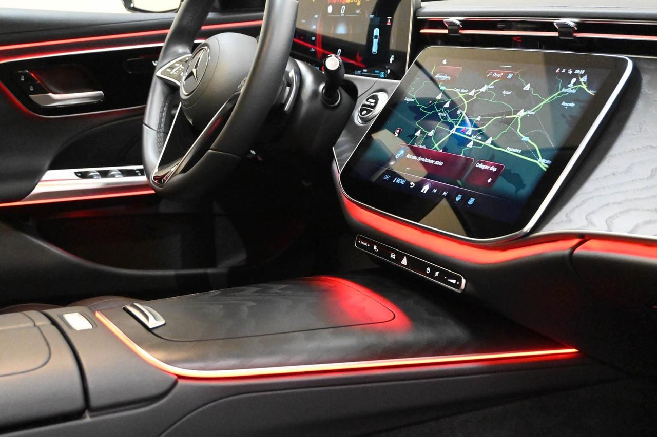 MERCEDES Classe E (W/S214) E 220 d Mild hybri...