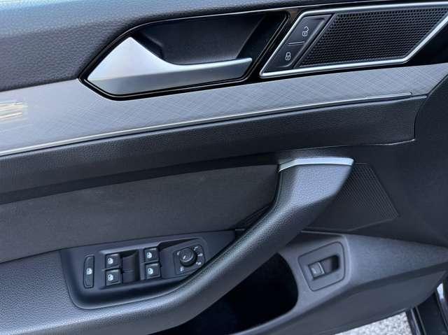 Volkswagen Passat Variant 2019 Variant 2.0 tdi Executive 150cv dsg IVA