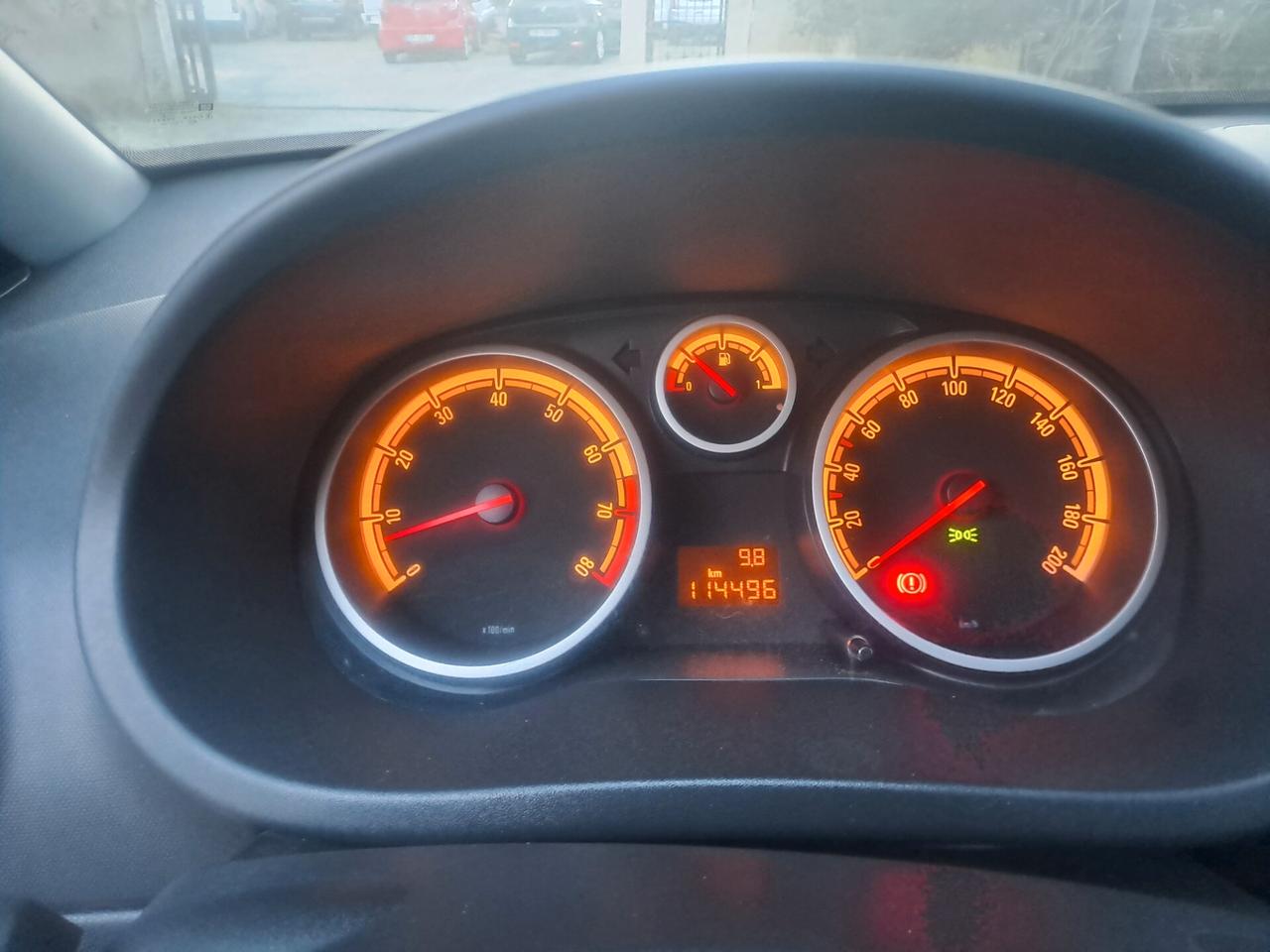 Opel Corsa 1.2 5 porte Sport km 114mila