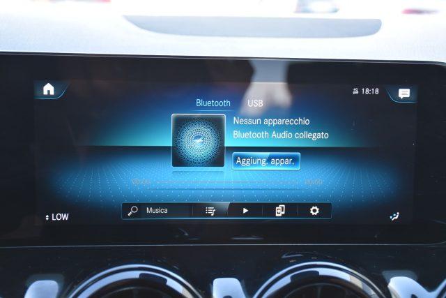 MERCEDES-BENZ GLA 200 d Automatic Business Extra