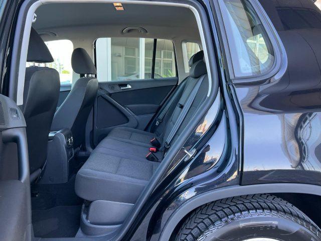 VOLKSWAGEN Tiguan 2.0 TDI 110 CV Cross BlueMotion Technology