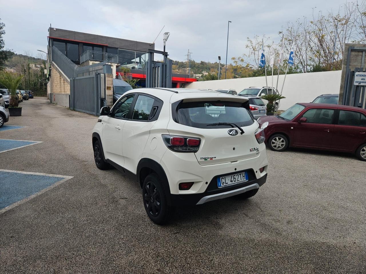 Mahindra KUV100 1.2 VVT K6+