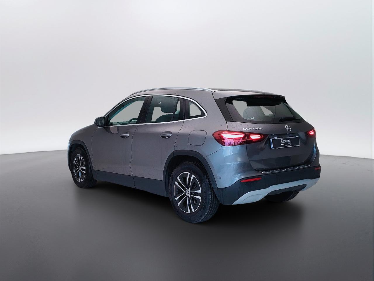 Mercedes-Benz GLA-H247 2023 - GLA 180 d Advanced auto