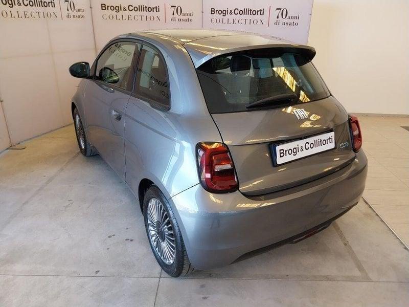 FIAT 500 500e 3+1 42 kWh Icon +