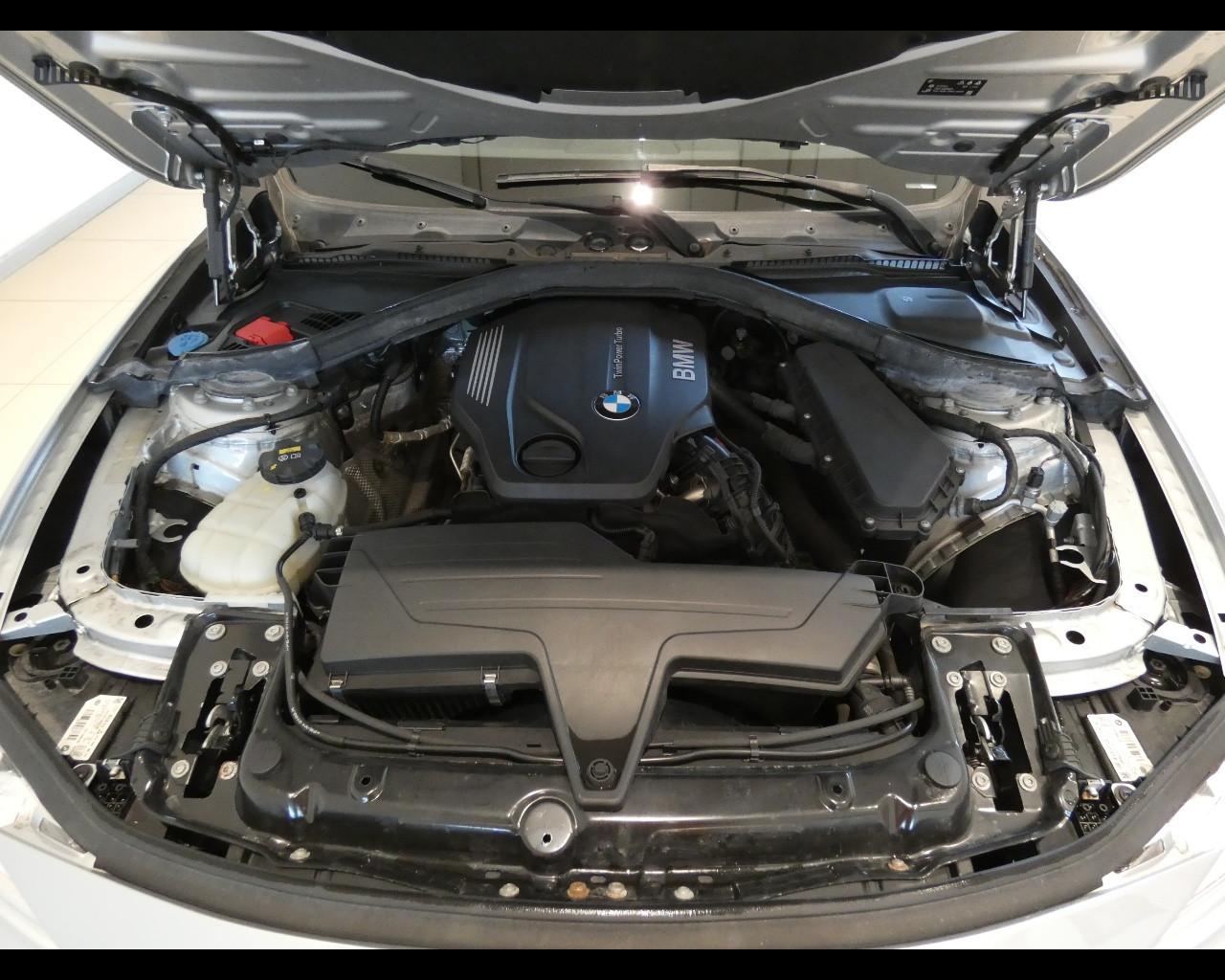 BMW Serie 3 (F30/31) - 318d Touring Business Advantage aut.