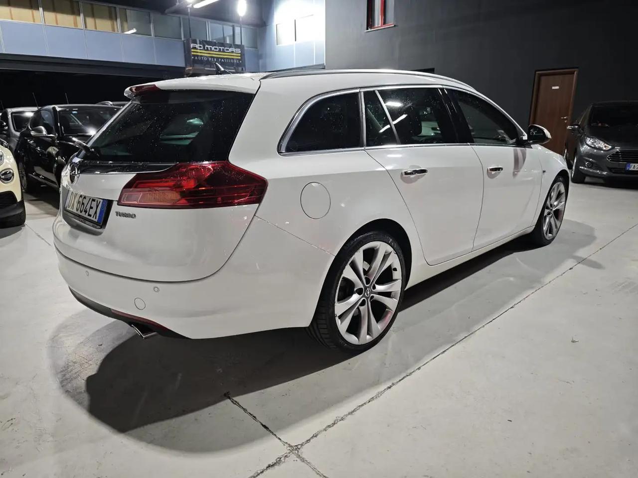 Opel Insignia Sports Tourer 2.0 t Cosmo 220cv auto