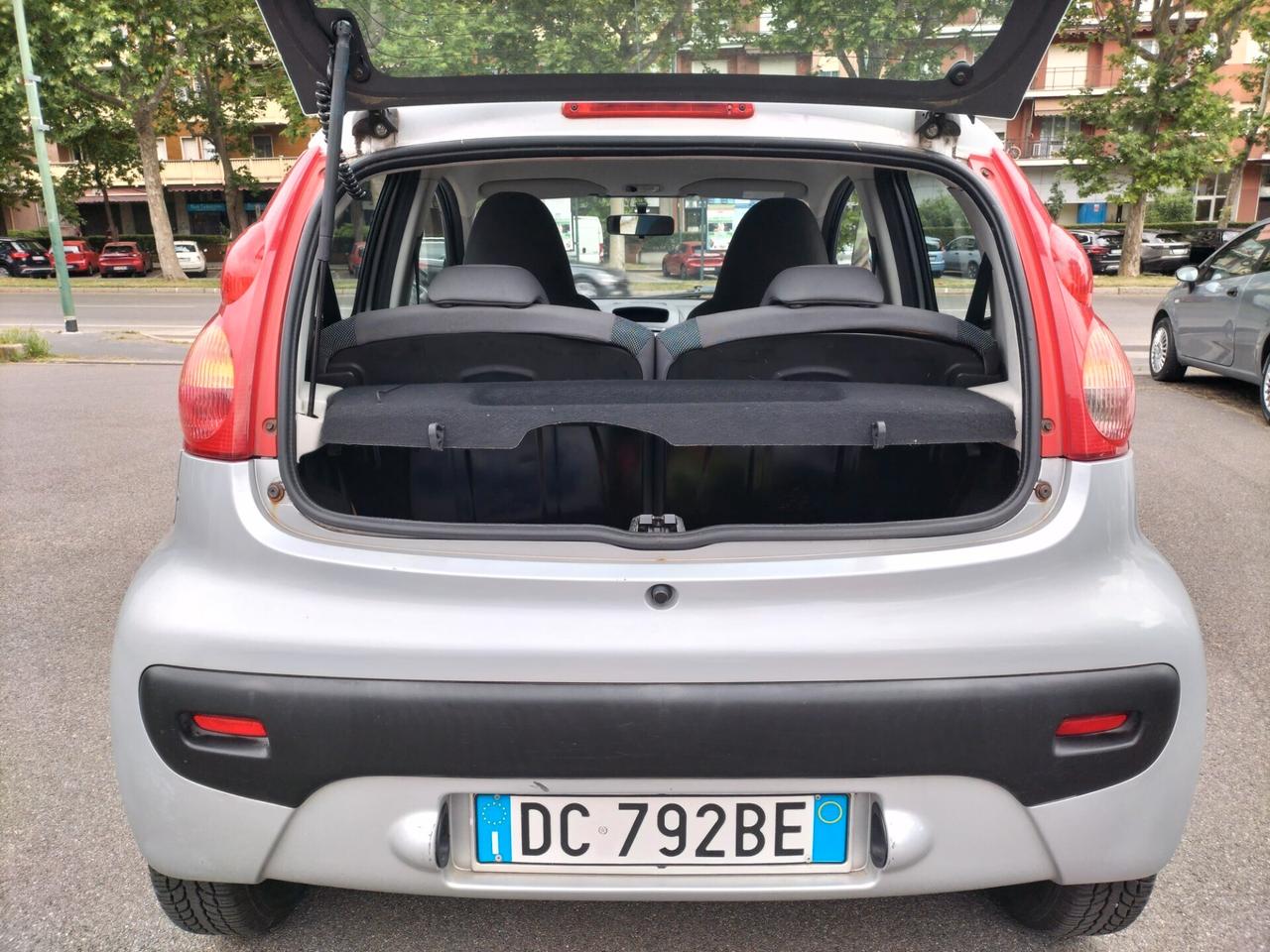 Peugeot 107 - AUTOMATICA TENUTA BENISSIMO
