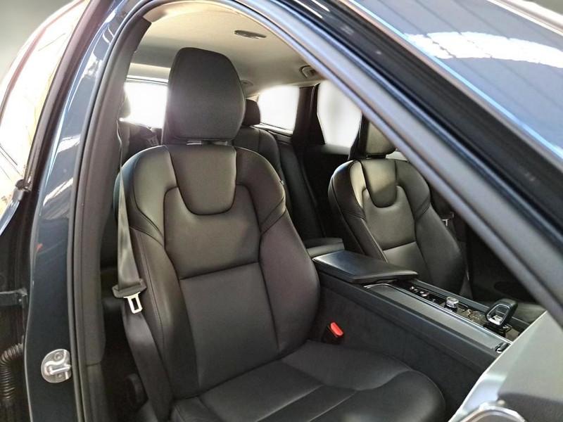 VOLVO XC60 B4 D AWD AUTOMATICO ESSENTIAL 5 PORTE SUV